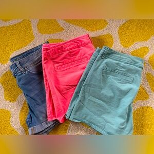 Lot of AE MIDI Stretch Shorts - Pink, Green, Denim